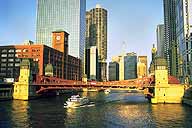 Touring the Chicago River :: Chicago, Illinois